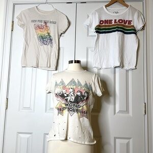 Chaser Bundle of 3 Graphic Tees SzS